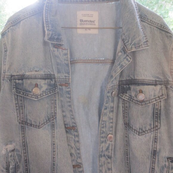 Bluenotes Deliberately Distressed Acid Washed Women's Denim Jean Jacket - Size M - Picture 2 of 13